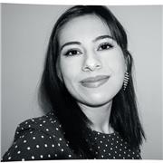 Artista plástica con un dominio en mi campo, desde la formación académica hasta la práctica. profesional. Estoy emocionada por compartir mi experiencia y enseñar a aquellos que deseen explorar el mundo del arte. Mis clases están dirigidas a cualquier pers